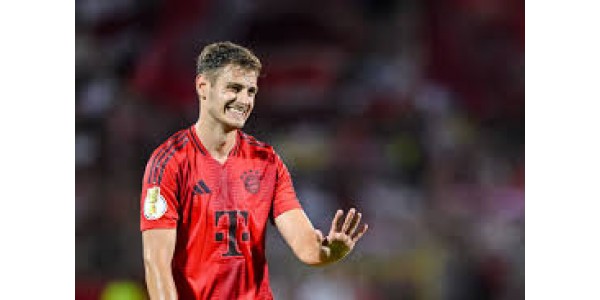 Josip Stanišić hat sich einen Außenbandriss im rechten Knie zugezogen